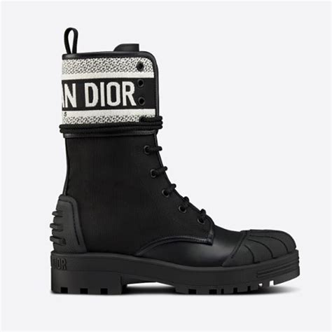 dior moonboots|dior d major ankle boots.